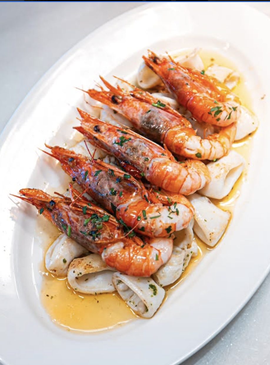Grilled prawns and calamari · Restaurant Barceloneta