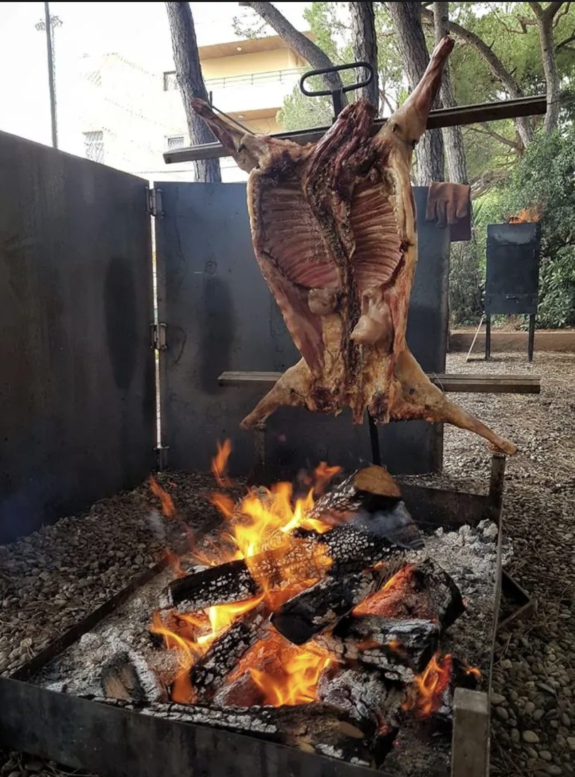 Suckling pig on the cross
